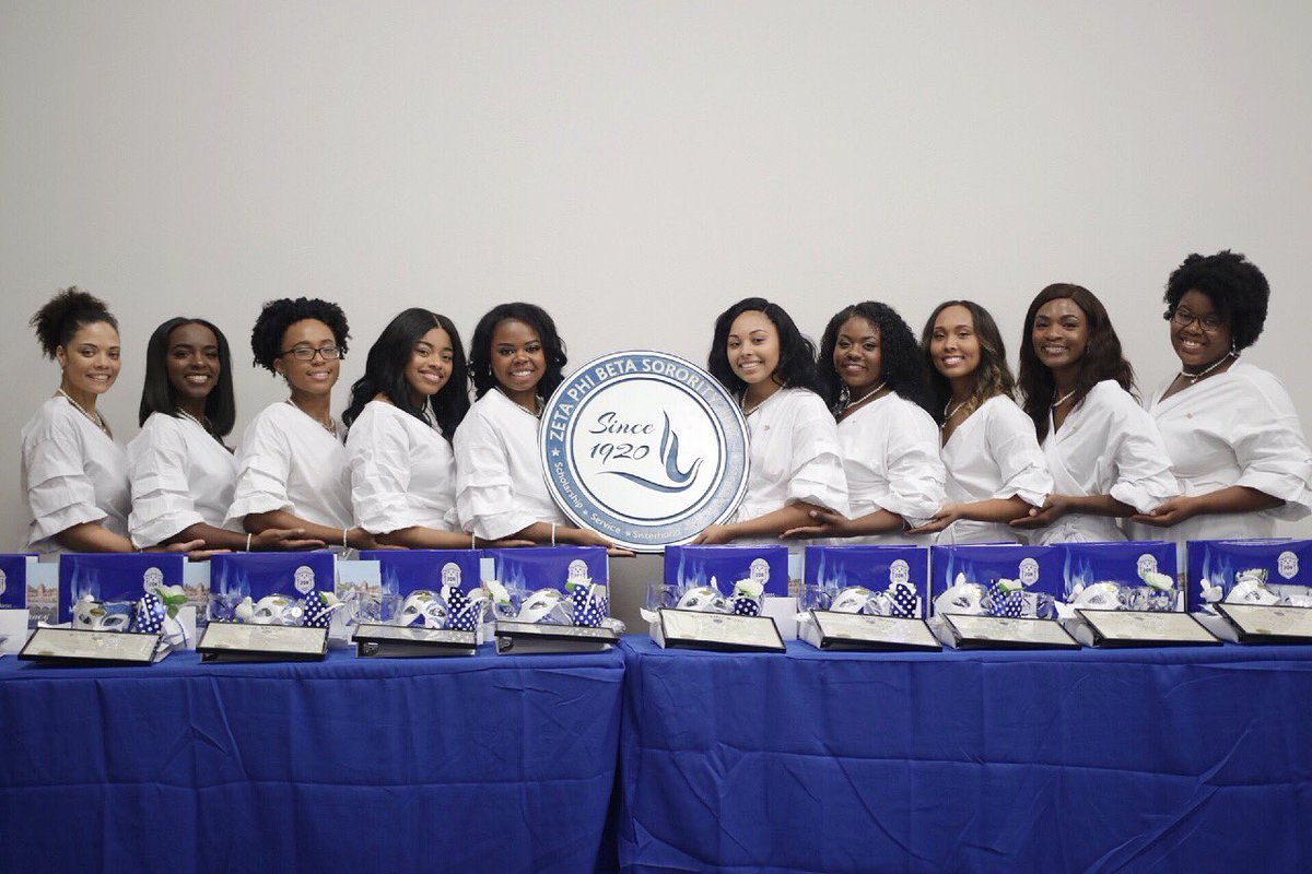 Rho_Delta1920's tweet photo. Please welcome ΡΔ Fall 2018:
10 LevelZ of Redemption 💙
Peep this thread to meet our girlZ! https://t.co/nuncqcsint