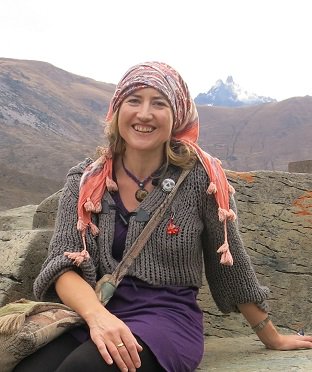 artofsinging's tweet image. This thing we call transformation – what’s it all about? Let’s see:  rebrand.ly/Transformation…   #transformation #authenticpath #healing #creativity