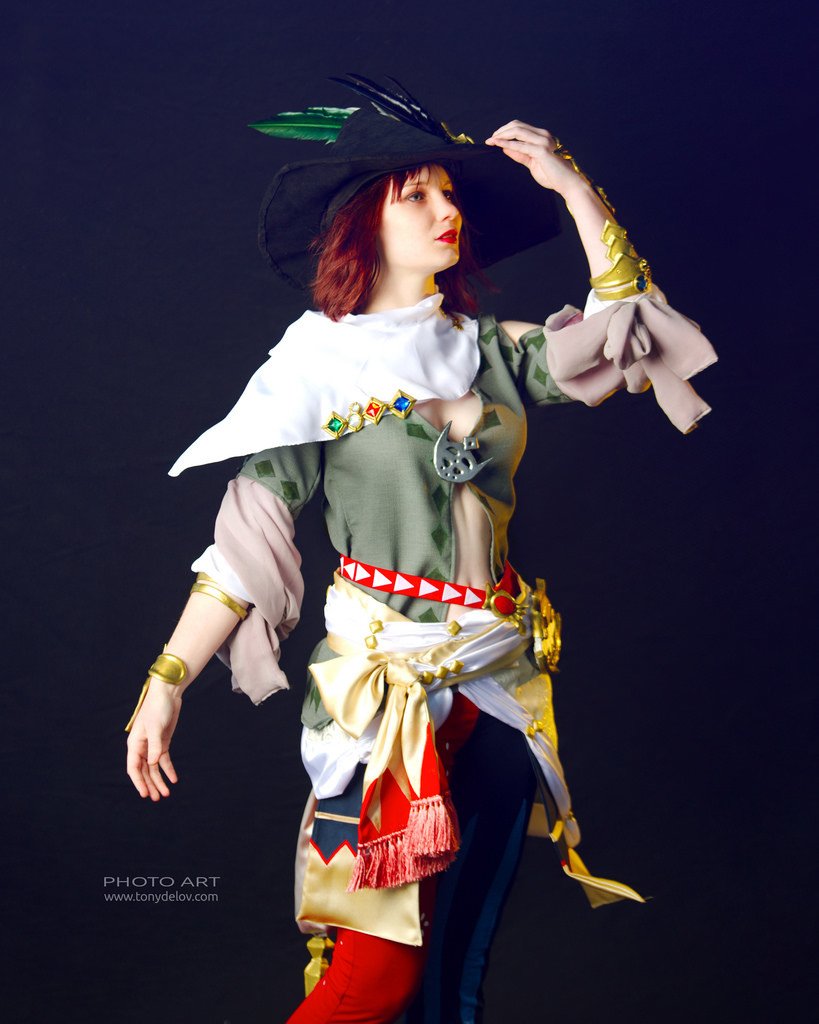 TonyDelov's tweet photo. Hanna Rose @ PAX 2018 https://t.co/8YrR0gFLgz