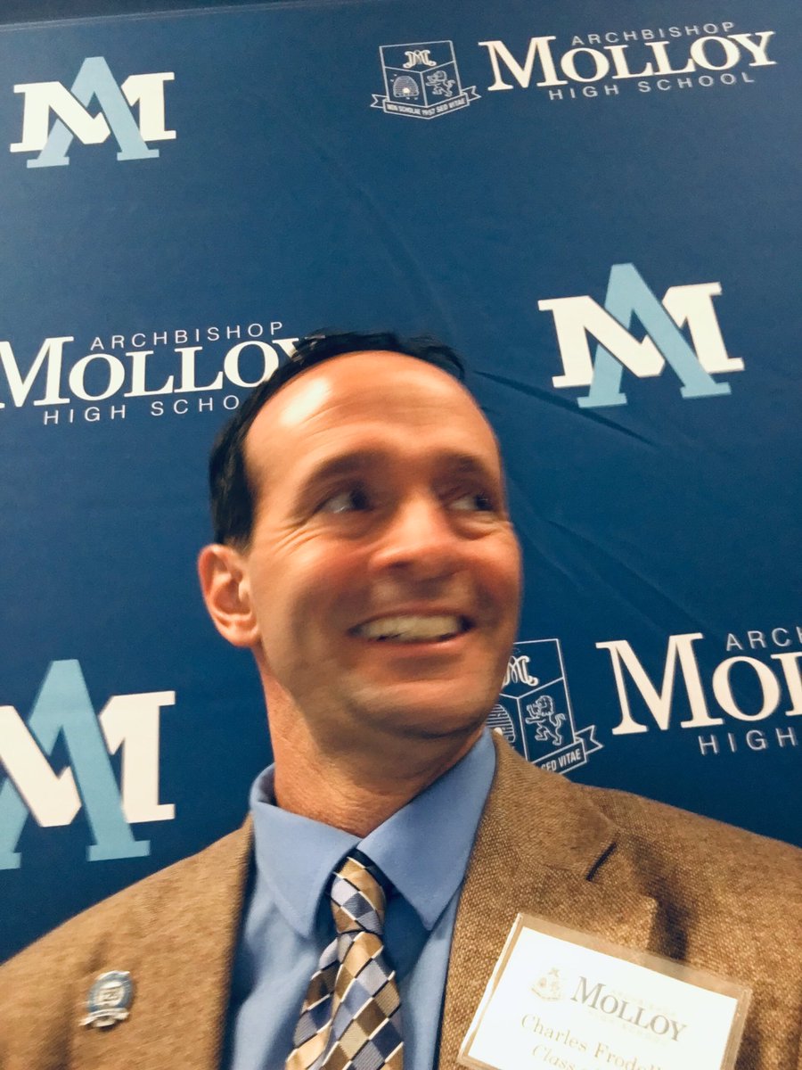 chuckfro's tweet photo. Great to see my fellow #Stanners last night #StannerPride #MolloyHS #GoMolloy #nonscholaesedvitae https://t.co/RnyHteOfqc