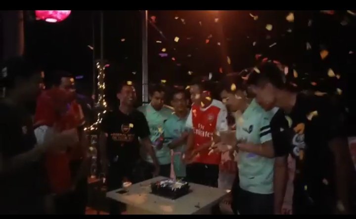 AIS_PWR's tweet photo. Sederhana tapi mudah2n berkesan.. Happy Anniversary AIS Purworejo yg ke 3. Happy anniversary  buat kita.. Semoga kita semakin kompak, solid dan terus berkembang. Amiiinn... #AISPurworejo
#ArsenalPurworejo #3rdanniversary #purworejo #vcc #coyg https://t.co/laZqKMR92h