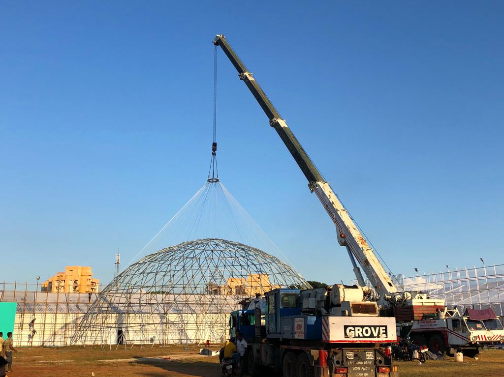 InvestInOdisha's tweet photo. On ground update from Janata Maidan, #Bhubaneswar. With the #MakeinOdisha Conclave 2018 just a week away, Odisha's capital is almost ready with all the preparations. The conclave commences on November 11, 2018. 

For more details: https://t.co/v4TVAsKtis. #JoinTheJuggernaut https://t.co/ZIeuSzOswq
