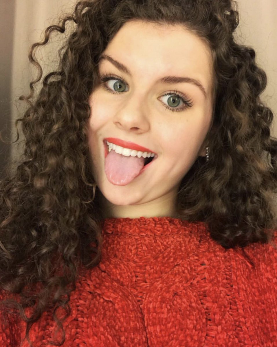 Happy 17th birthday to one of our youngest bloggers, <a href="/ainsleymallen/">Ainsley</a> - keep sparkling✨