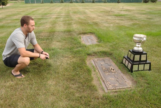 Today is about much more than hockey. 

After winning with Texas, current Hershey forward <a href="/dhulak89/">Derek Hulak</a> took the Calder Cup to the grave of his mother Alina, who died of breast cancer in 2007. 

Tonight we fight for Alina, and many others on #HockeyFightsCancer Night. #HBHIFightFor