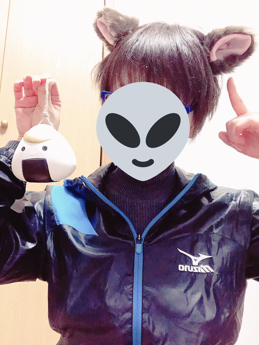 もけ En Twitter 帰りついてしまいました むすび丸には並々ならぬ思い入れがあるので土鈴買ってしもうた 可愛すぎかな あとふらっと立ち寄ったドンキでケモ耳が300円で売られてたのも買ってしもうた 狼耳らしいけど使い所はわからぬ