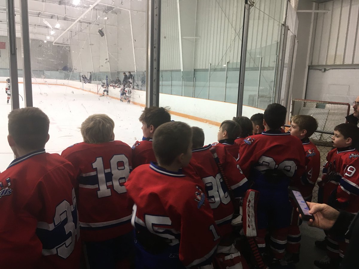 kobrienf14's tweet photo. 08 @LIGullsHockey are waiting to take on the @LJK_hockey for quarters at the Shanahan- top 5 for both team! It will be an exciting game! #showuponsunday #weplaytowinthegame #allornothing https://t.co/ysmtK5Nzr6