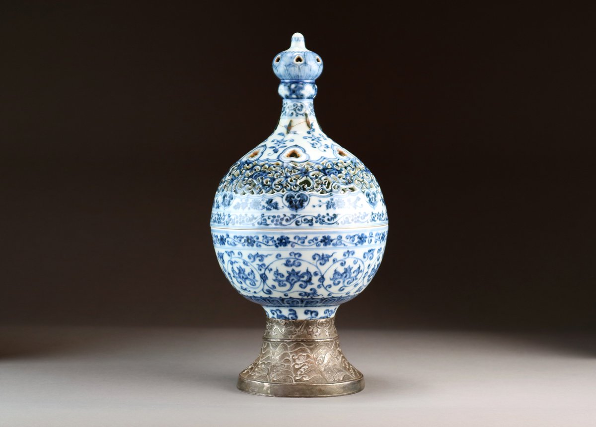 Open for viewing today at Bowman Sculpture, 6 Duke Street - 12noon-9pm 

#asianartinlondon #asian #bowmansculpture #dukestreet