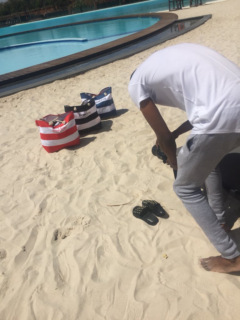 Paballo_Budha's tweet image. 🏝🏖⛱🌞

BEHIND THE SCENES . VISUALS DROPPING SOON 
S/O @fluo_imagery