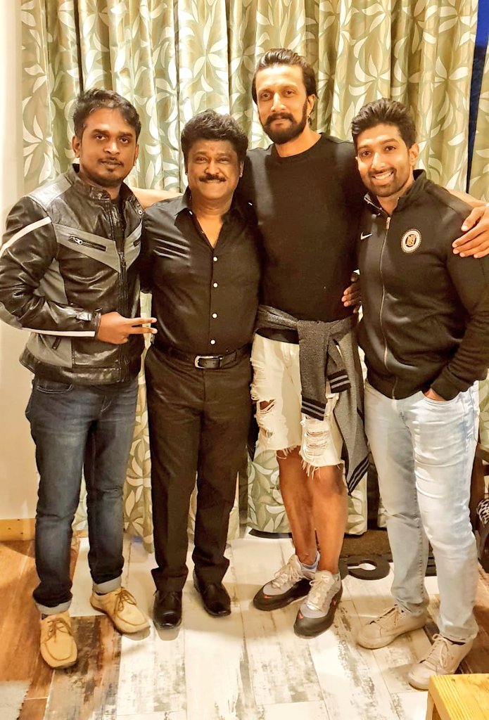 ʏᴏɢɪ ɢᴏᴡᴅᴀ (@yogigowda1) on Twitter photo ನೀವು ಆಡಿದ ಒಂದೊಂದು ಮಾತೂ ಕಿವಿಯಲ್ಲಿ ಇನ್ನೂ ಗುಯ್ ಗುಟ್ತಾ ಇದೆ ದೀಪಣ್ಣ, ಆ ಗುಂಗಿನಿಂದ ಹೊರ ಬರೋಕೆ ಇಷ್ಟ ಆಗ್ತಿಲ್ಲ, ಜೀವನದೆಡೆಗಿರುವ ನಿಮ್ಮ ದೃಷ್ಟಿಕೋನ ನಿಜಕ್ಕೂ ಅತ್ಯದ್ಭುತ👌ತರ್ಕಬದ್ಧವಾದ ನಿಮ್ಮ ಆ ತೂಕದ ಮಾತುಗಳು ಕೇಳೋಕೇ ಚಂದ😘 ನನಂತ ಎಷ್ಟೋ ಜನರ ಸ್ಫೂರ್ತಿ ನೀವು, ಯಾವಾಗ್ಲೂ ಹೀಗೇ ಇರಿ, Love you Deepanna 😍 <a href="/KicchaSudeep/">Kichcha Sudeepa</a> ನೀವು ಆಡಿದ ಒಂದೊಂದು ಮಾತೂ ಕಿವಿಯಲ್ಲಿ ಇನ್ನೂ ಗುಯ್ ಗುಟ್ತಾ ಇದೆ ದೀಪಣ್ಣ, ಆ ಗುಂಗಿನಿಂದ ಹೊರ ಬರೋಕೆ ಇಷ್ಟ ಆಗ್ತಿಲ್ಲ, ಜೀವನದೆಡೆಗಿರುವ ನಿಮ್ಮ ದೃಷ್ಟಿಕೋನ ನಿಜಕ್ಕೂ ಅತ್ಯದ್ಭುತ👌ತರ್ಕಬದ್ಧವಾದ ನಿಮ್ಮ ಆ ತೂಕದ ಮಾತುಗಳು ಕೇಳೋಕೇ ಚಂದ😘 ನನಂತ ಎಷ್ಟೋ ಜನರ ಸ್ಫೂರ್ತಿ ನೀವು, ಯಾವಾಗ್ಲೂ ಹೀಗೇ ಇರಿ, Love you Deepanna 😍 <a href="/KicchaSudeep/">Kichcha Sudeepa</a>