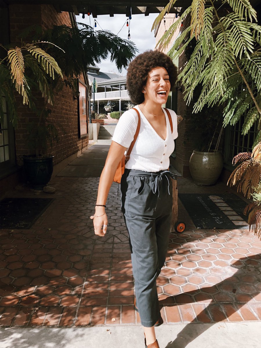 blackiee_chann5's tweet image. sunshine makes me happy (: