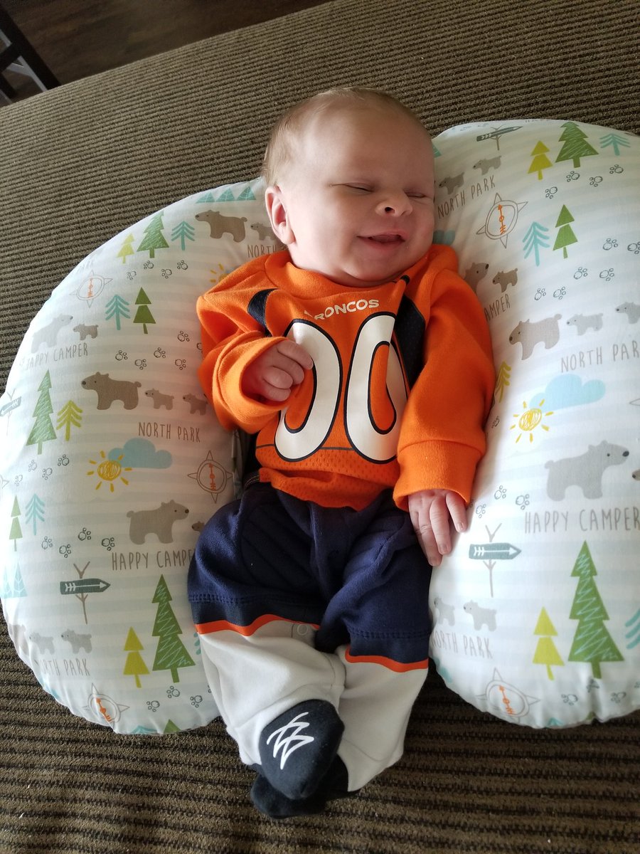 JordonErickson7's tweet image. 10 days old and he can't contain his excitement for his 2nd @Broncos game! 
#broncoscountry
#BeatTheTexans 
#SaluteToService