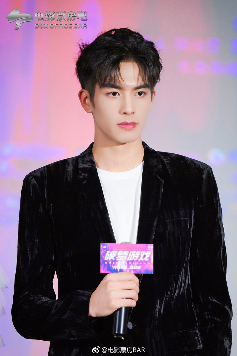 swlfc's tweet photo. 来一波今天的高清～图源见水印
#宋威龙 #SongWeilong https://t.co/YAcjtLVx4x