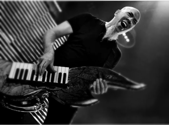 Clixfotorock's tweet photo. #UnDiaComoHoy de 1956 nace  Jordan Charles Rudess
Musico tecladista, conocido por ser miembro de la banda de metal progresivo Dream Theater.
🔥🎹🔥
#jordanrudess #pianist #compositor #keyboard #thedixiedregs #dreamtheater #scenesfromamemory #liquistensionexperiment  #octavarium https://t.co/mJJgSxbNex