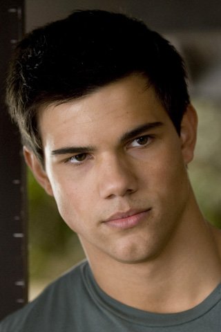 KLANGJAI2020's tweet photo. #thefacementhailand2  เห็นหน้าคิม แล้วนึกถึงtaylor lautner อะ 5555😂😂😂😂 https://t.co/FliQl9CZV3
