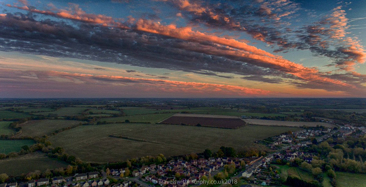 First flight attempt at dusk yesterday over Long Melford,Suffolk @UniquelyMag @eastenglanduk @bbcweather @long_melford @themill_melford @BBCEarth @NaturalEngland @EDP24 @visitsuffolk @jessops #longmelford #sunsets #sunset_pics #EastAnglia #Suffolk #drone @droneblogger @DJIGlobal