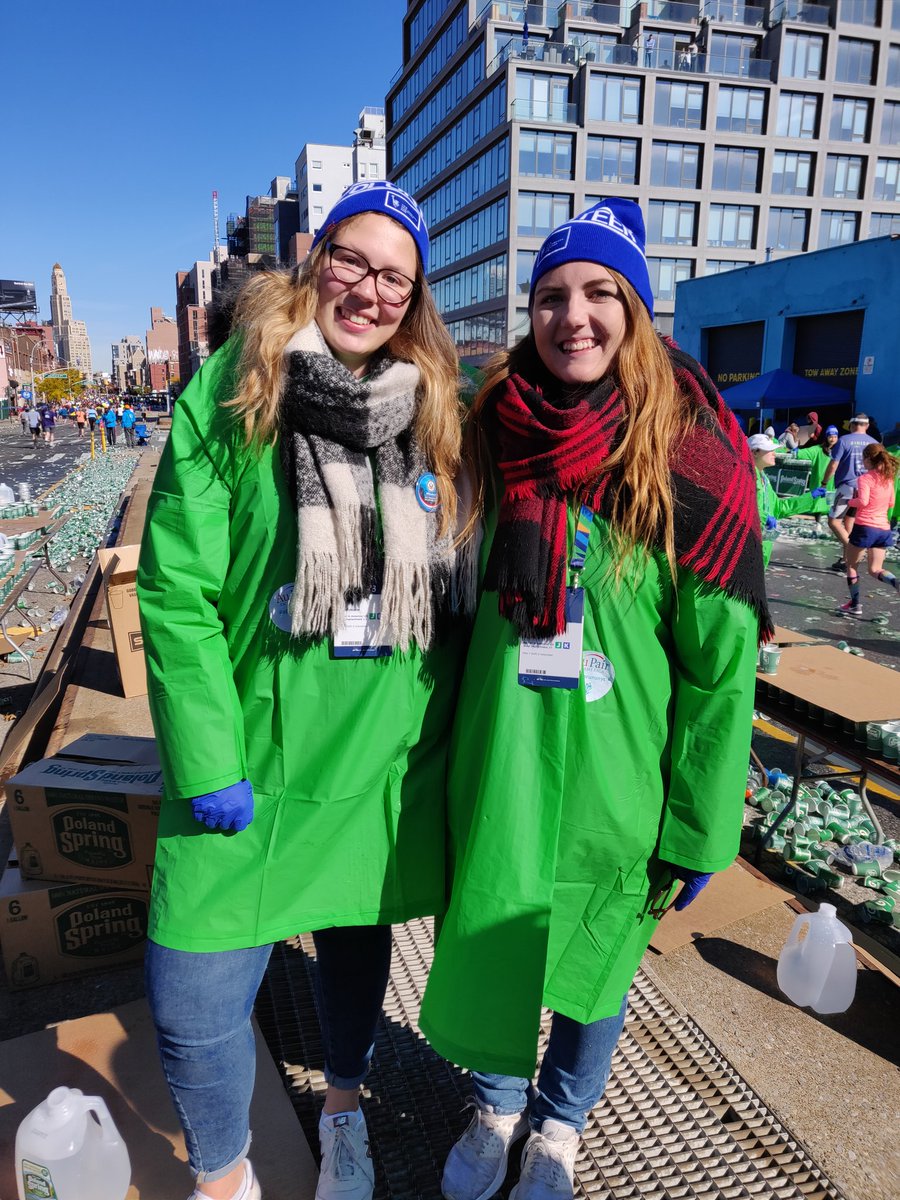 aupairamericauk's tweet photo. Sara & Eva are so excited to be at the @nycmarathon today! They're at mile 7 keeping the @Gatorade supplies flowing! π₯€ Great job girls! #APiArunsNYC @aupairinamerica https://t.co/t0KqxIo8p3