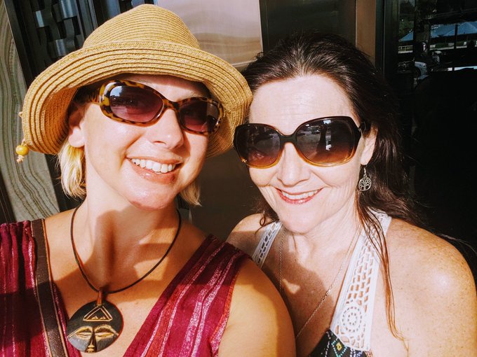 All smiles earlier this week after a Diva spa treatment with Ms. Ava https://t.co/z1Ldy1P1Uz #scorpioseason<a href="/tag/scorpioseason"class="tags"><span>#scorpioseason</span></a>