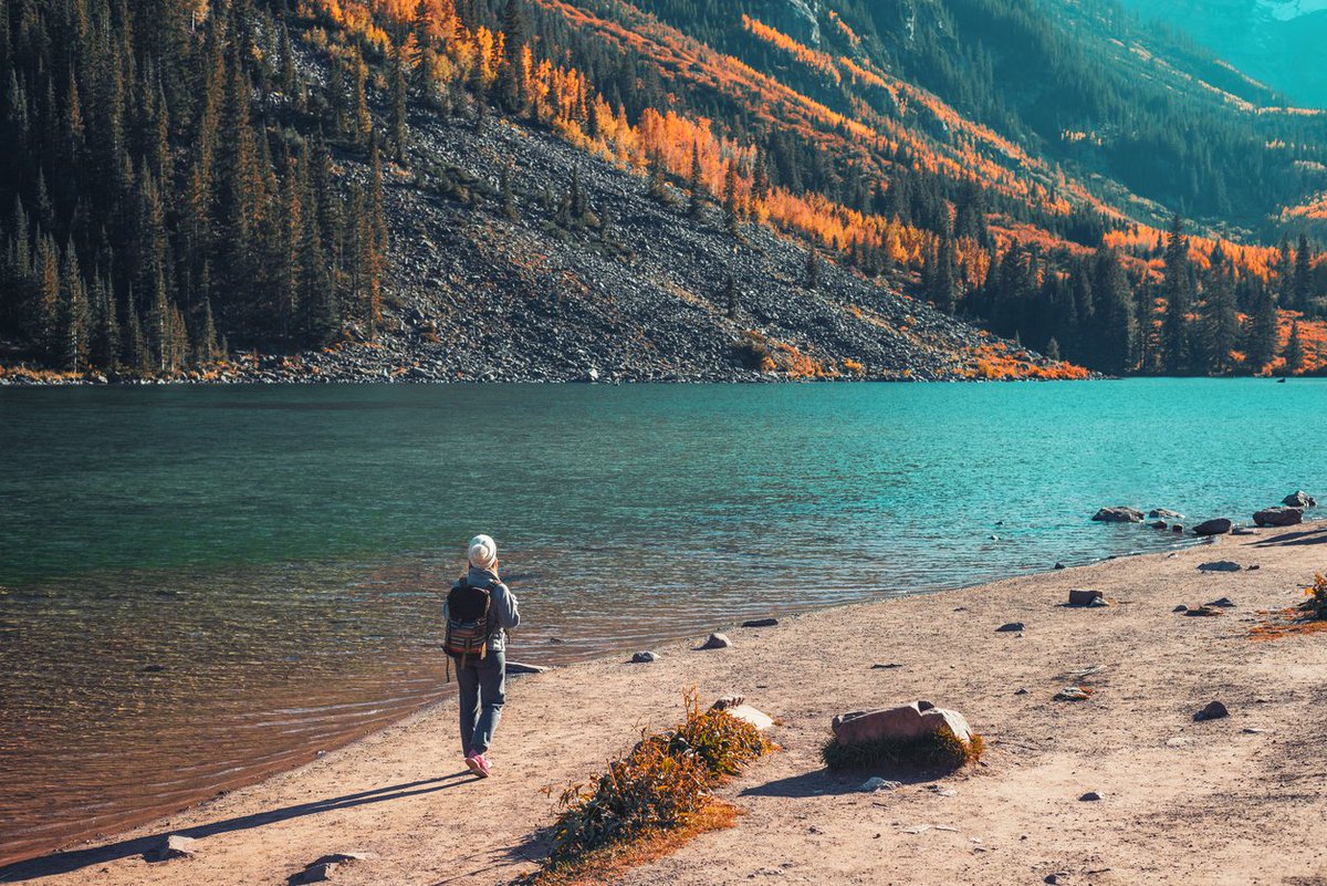 VieVaporizer's tweet photo. Feeling those #Colorado fall VIEbes today! 🍂 🍂  Send us your best fall pics! https://t.co/3uOcM3YxxC