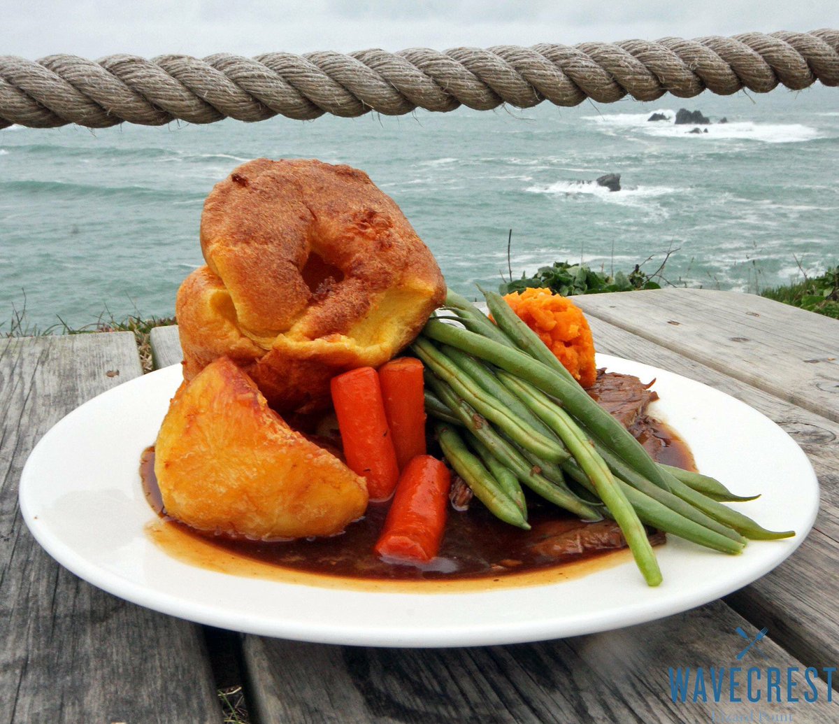 wavecrestlizard's tweet photo. Yum, the Wavecrest Roast on the Coast! 😋 Served every Sunday from 12pm 'till it's gone! 👍 #roast #roastdinner #sundayroast #lunchwithaview #cafe #wavecrestcafe #lizardpoint #cornwall #cornwalluk https://t.co/GviQgWeqst