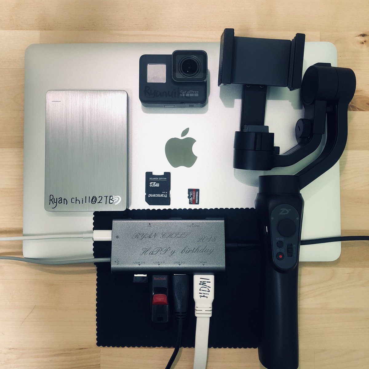 0829Cheung's tweet photo. #usb #usbtypec #adapter #macbook accessories #8in 1 https://t.co/UisNLGS3Mh