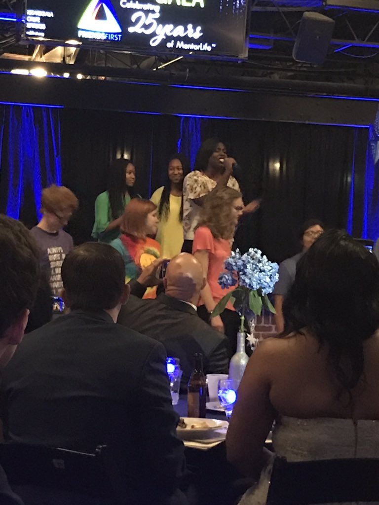 DrLoradelaCruz1's tweet image. Student performances were showstoppers at last night’s #friendsfirst gala. #mentorlife connects mentors and students for support, care and success.