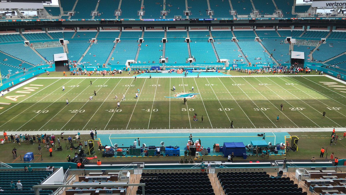 Jessman2002's tweet image. At my first dolphins game @HardRockStadium #FinsUp #miamidolphins