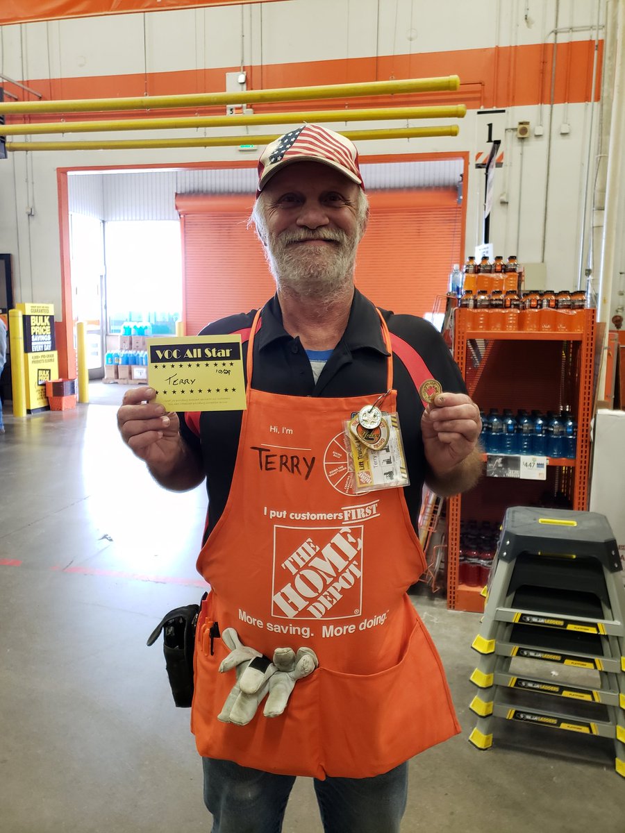 BrigitteSchoofs's tweet photo. Shout outs for excellent customer service and some fun associates #1404wins https://t.co/stzTRJR4Qf