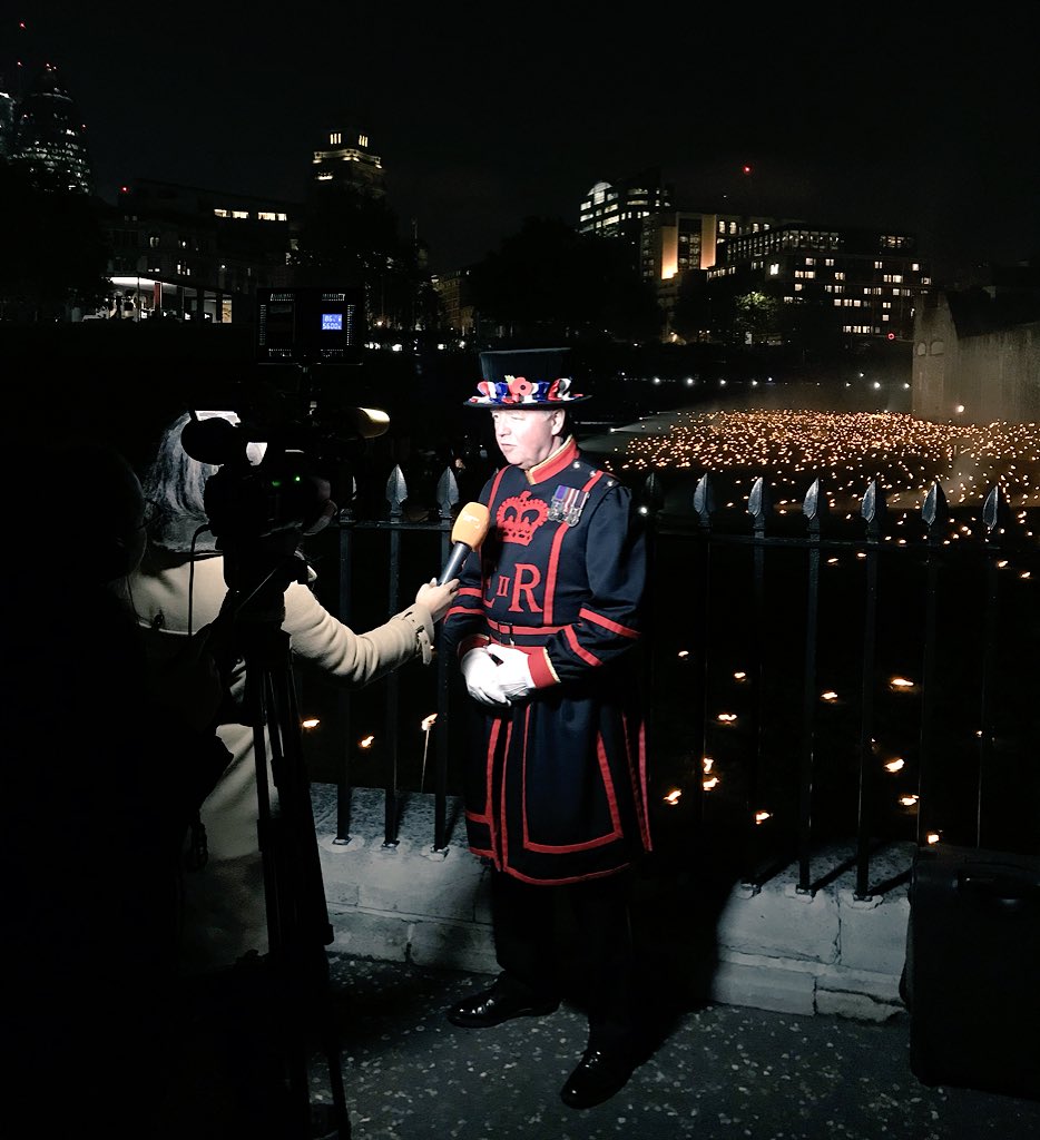 HRP_PressOffice's tweet photo. Tonight we’re launching #TowerRemembers @TowerOfLondon - find out more about the installation tonight on @BBCNews @SkyNews and @itvnews https://t.co/GSUDYMA2aq