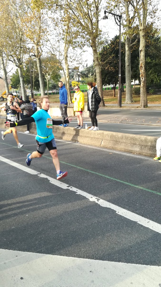 <a href="/OrangePassionF/">OrangePassions</a> 🏅Une course de plus avec <a href="/OrangePassionF/">OrangePassions</a> 🏅. Merci beaucoup pour l'organisation, la péniche avec buffet avant et après la course c'est top 🙏. 3h21 pour notre équipe. #Ekiden2018