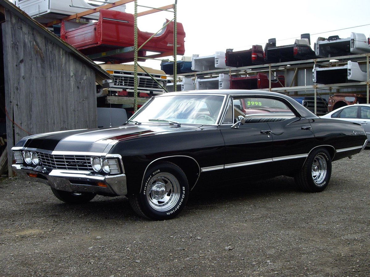 SHORTYPlE's tweet photo. What’s your dream car? 

Mines a 67 Chevy Impala 💕 https://t.co/7xDjkmRPwm