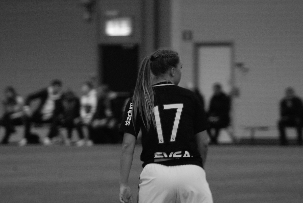 AIKungfotboll's tweet photo. Några bilder från helgens finalspel i SM för @AIKF19 ⚽️ #aikungdomsfotboll https://t.co/Djc3YgicE3