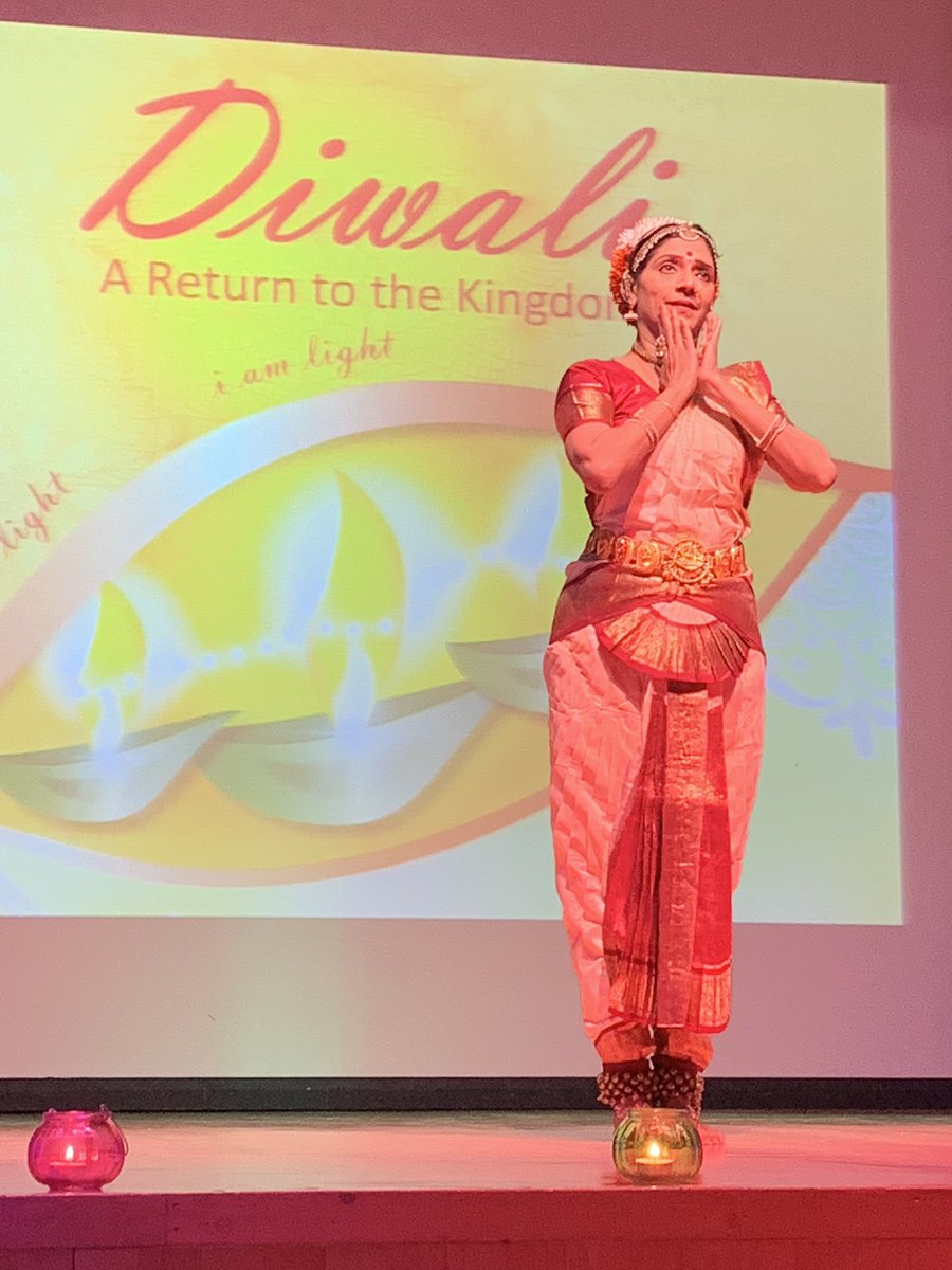 kairul_kareema's tweet photo. Great event#DiwaliBrahmakumaries#Thank you for inviting the #HarrowMayor.@GarethThomasMP @harrow_council @adamswersky @AjayHMaru. https://t.co/lVoOkVCX1l