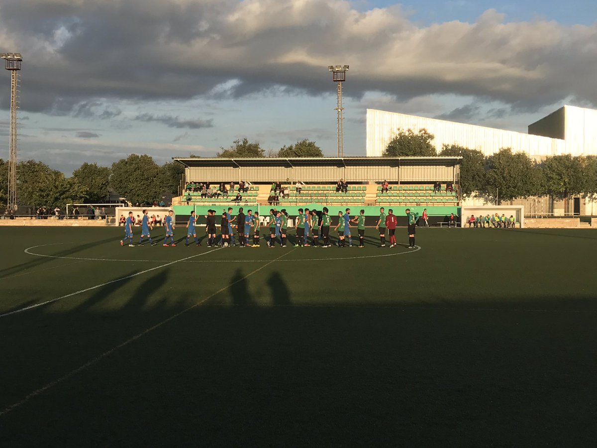 PETRA 1 CE XILVAR 0
Bon partit pero no sa pogut puntuar, a seguir fent feina . AMUNT XILVAR!