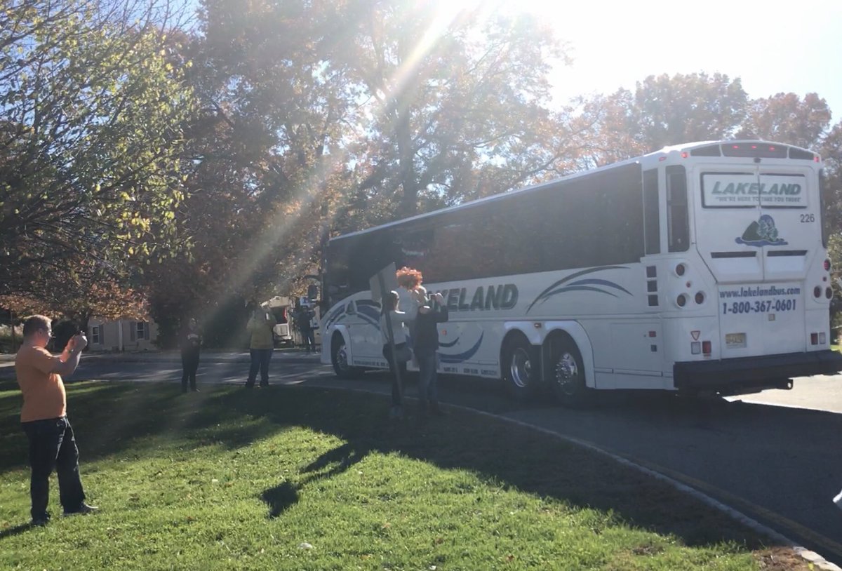 Police escort for our Chapter Champ @MarchingDodgers as they head off to the Atlantic Coast Championship competition in Hershey #GoDodgers #DodgerPride #mpirefieldshow #ChapterChamps #ACCs #herewecome #fantasticseason 🎼🚩🎺🎷🥁🚩🎼