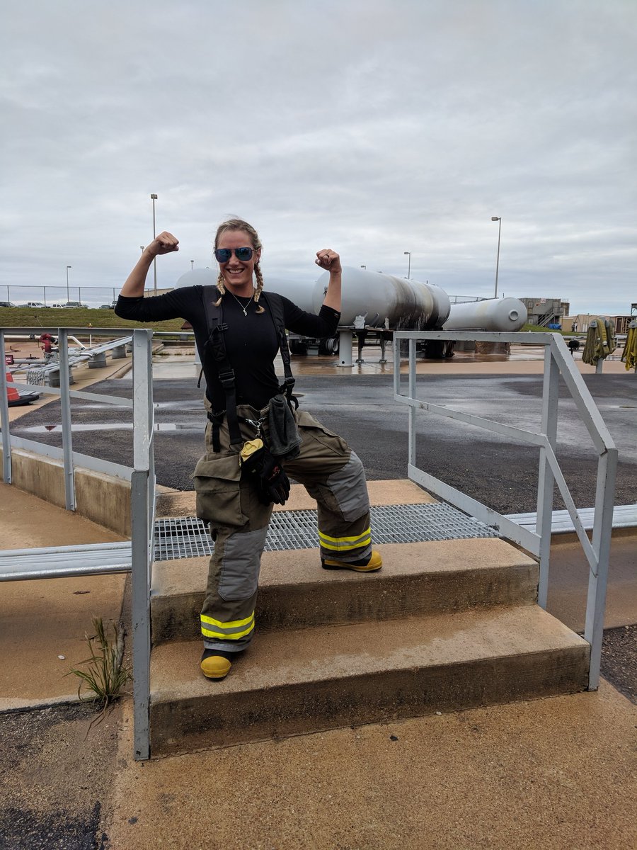 bownatic's tweet photo. Guns out for fire school!! #TEEX #FirstResponder #FireFighters #thisgirlisonfire #fire https://t.co/S05ZwX1T5D