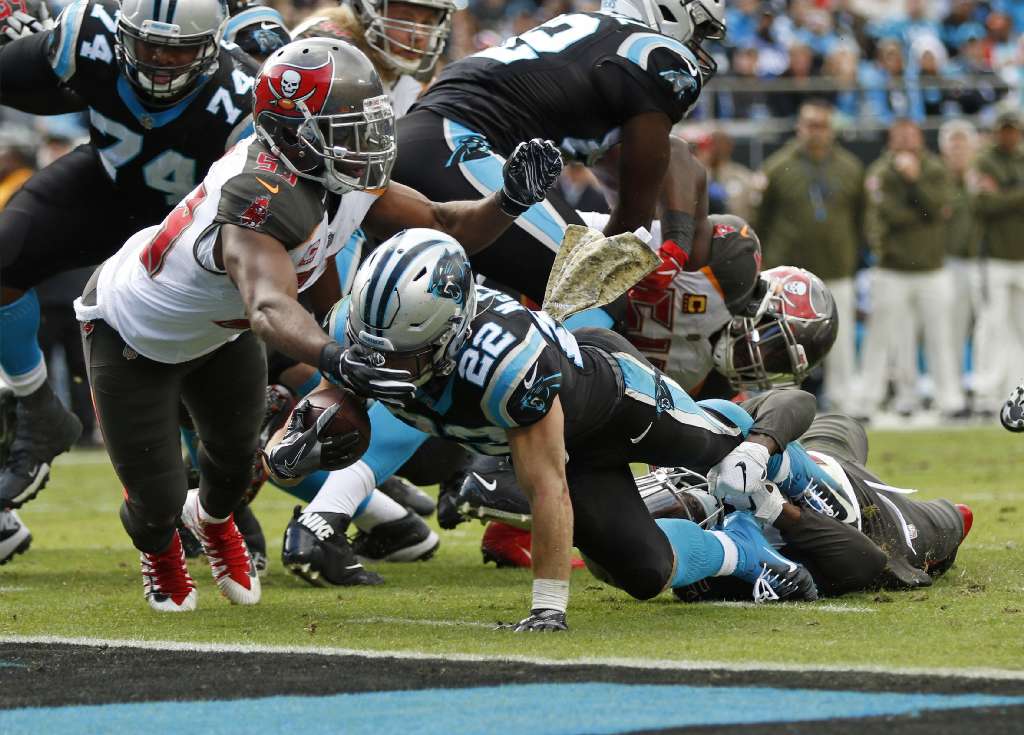 TBTimes_Sports's tweet photo. Bucs unable to overcome another big, early deficit, fall to Panthers, 42-28. Here's how it happened. #Bucs #Buccaneers #CarPanthers #TBvsCAR @TB_Times https://t.co/6VUjWhpXxD https://t.co/2XePd5N1Zw
