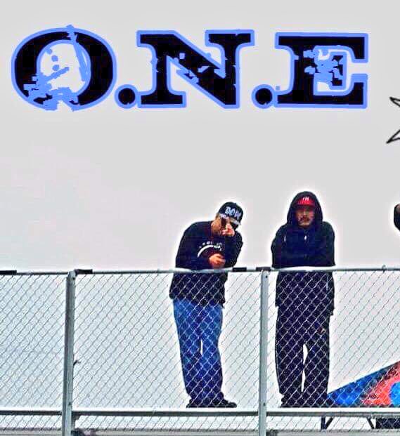 Francis204_'s tweet image. The guy next to me is a snake, but this is an old pic of #ONE but I’m going to make this clear for everyone to understand I’m an #ONEOG since day one. #SwitchbladeSquad