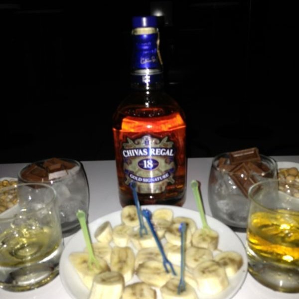 🎷🎶🎵🔊ŞİMDI herkes kendine bir daire çizsin ♥️ve kendi çapında eğlensin!✔SIRADAKİ parca swinger cuckold deyip❗ burda para karşısında eşini pazarlayalara girsin ⁉️🍆🍆🍆🙈🖕🖕🖕