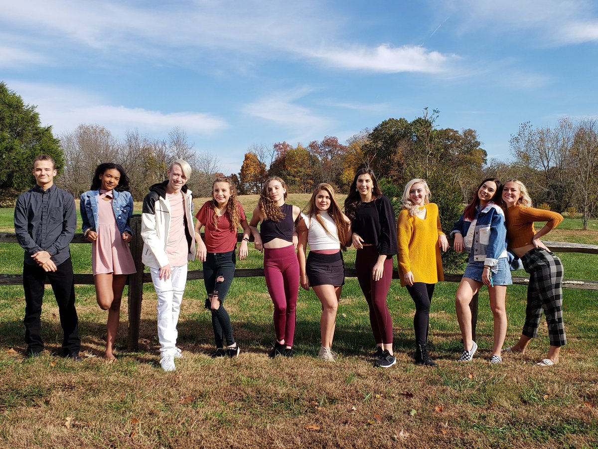 Meet the Season IV BellaMoxi CORPS! #BellaMoxi #FrameYourFocusTour #DanceConvention