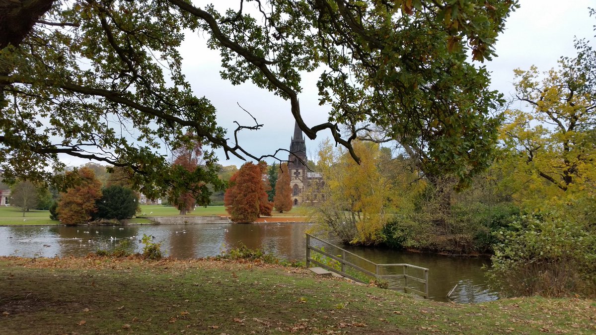 WorksopHM's tweet image. As we are so busy on race day &amp;amp; can't take part in the WHM @worksopharriers and some of our wonderful volunteers ran the 'Not the Worksop Half Marathon' today. A slightly different route avoided the busy roads, but we still enjoyed the lovely autumn colours in @NTClumberPark  😃