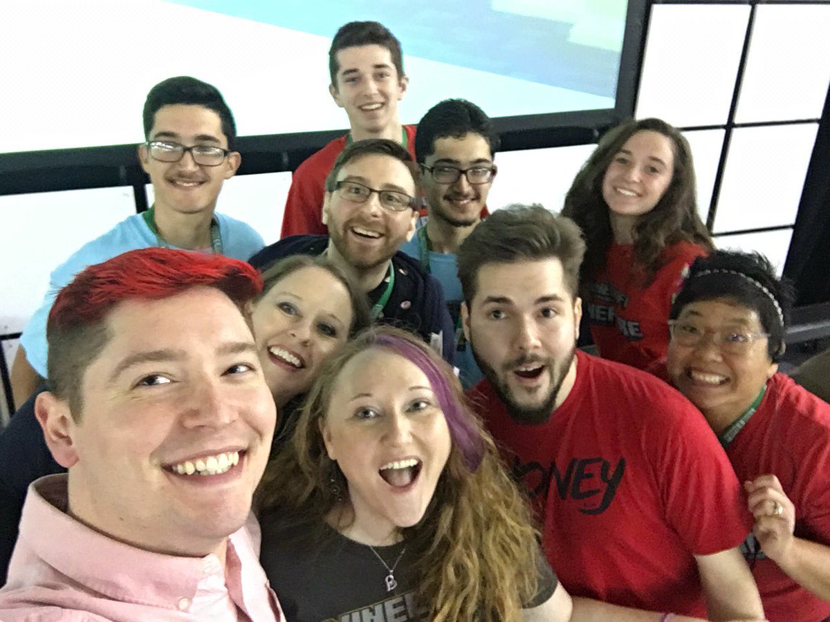 HelenAngel's tweet photo. Thatโs a wrap for #MinefaireCharleston & @minefaire for 2018. Weโll see you in 2019! ๐๐ https://t.co/ReachIUg6U