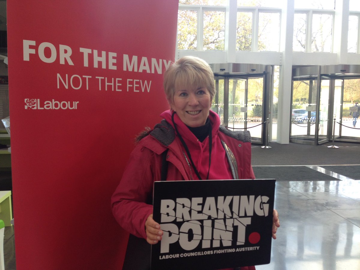 vincemaple's tweet photo. #LabSE18 #BreakingPoint in Local Government including @FionaDentLabour our new Councillor in Runnymede (and my fantastic @CandACLP Secretary @OAyeni too!) https://t.co/qo5NtBiRPP