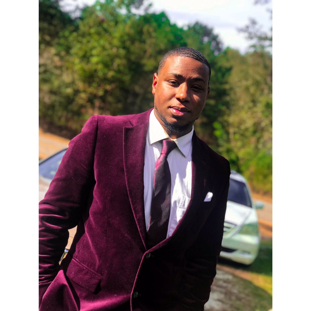 squadboy3's tweet photo. Some changes are WORTH making #kyw #knowyourworth 🤟🏾👌🏾(excuse my momma y’all) ☺️ https://t.co/OtOdp4elVJ