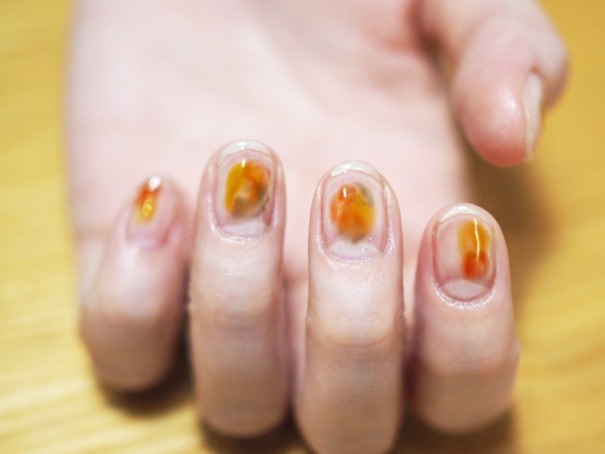 Nail Yumihari くすみカラーでクリアもやっと 秋カラーのクリアカラーで水彩滲み風ネイル 5500 ネイル ネイルデザイン ショートネイル ナチュラルネイル ニュアンスネイル 秋ネイル シンプルネイル 水彩ネイル 水彩風ネイル 札幌ネイルサロン