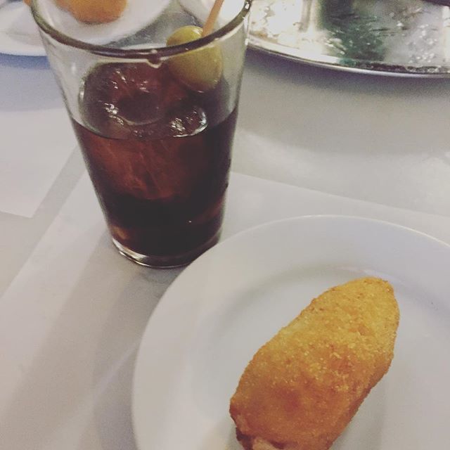 Domingo de aperitivo☺️☺️☺️ #vermut #vermuteria #aperitivo ift.tt/2JDVtzz