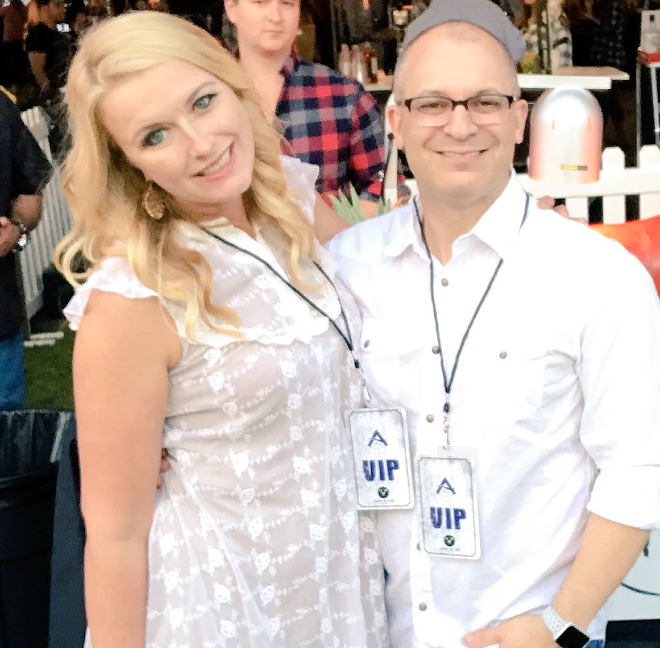 amycalandrino's tweet photo. Lovely time with hubs @PhilCalandrino at @CowsnCabs supporting @ElevateOrlando and #afterschoolallstars @citybeautiful Thanks John of @4RSmokehouse and Dave LaRue of #abcliquors for putting this together. 🐮 🍷 #cowsncabs #winterpark https://t.co/NG874OtDkG