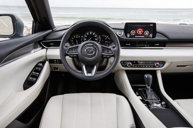 MazdaManchester's tweet image. Explore what makes the 2018 Mazda 6 Signature’s interior a standout: 
insidemazda.mazdausa.com/the-mazda-way/…