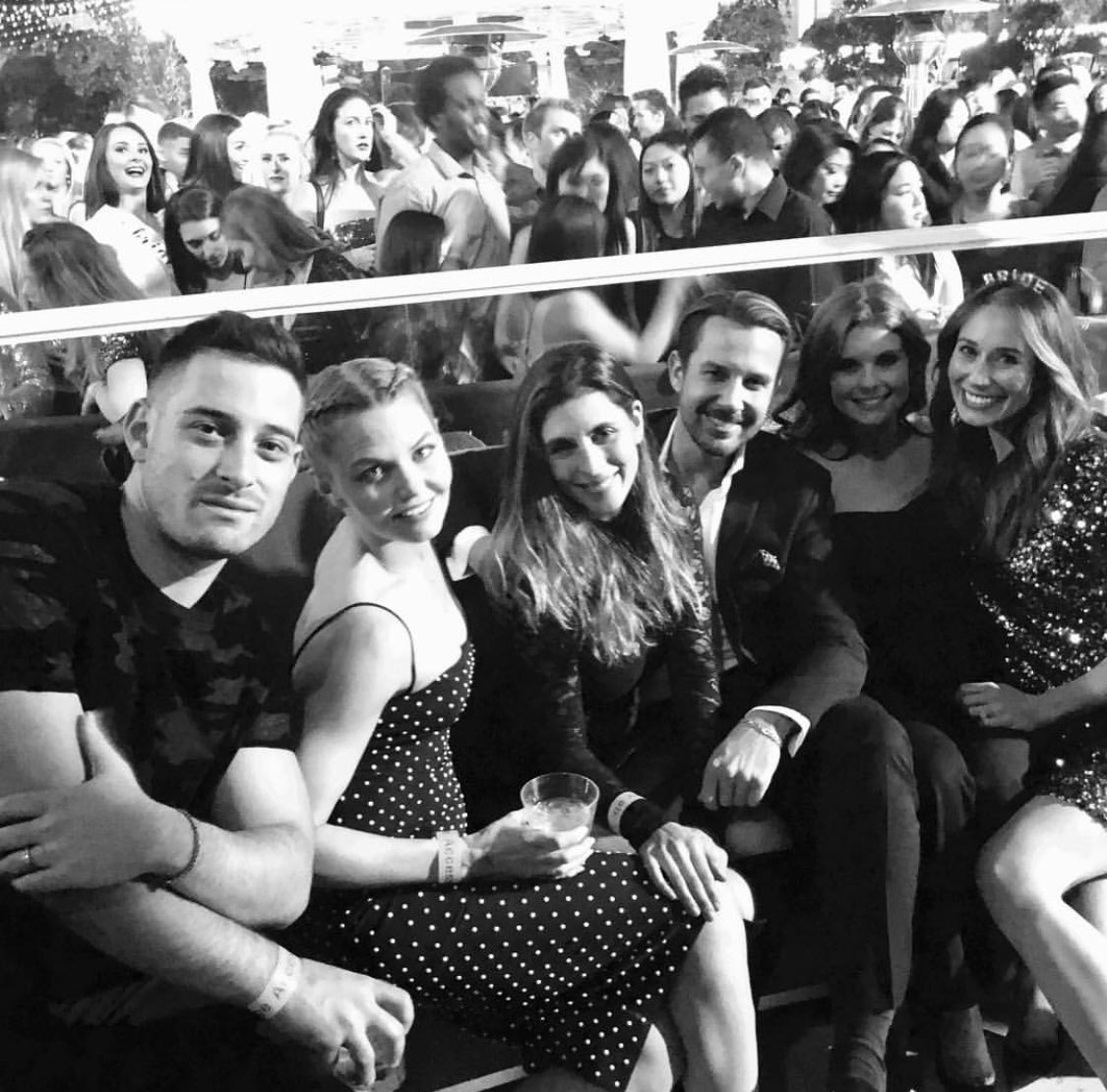 AllAboutJMo's tweet photo. “Thank you to my beautiful sister &amp; my fabulous friends for giving me the perfect send off into married life!” #JenniferMorrison #BacheloretteParty #LasVegas #Friendshup 📸 https://t.co/YmJNedXVRg https://t.co/Pknm5mne89