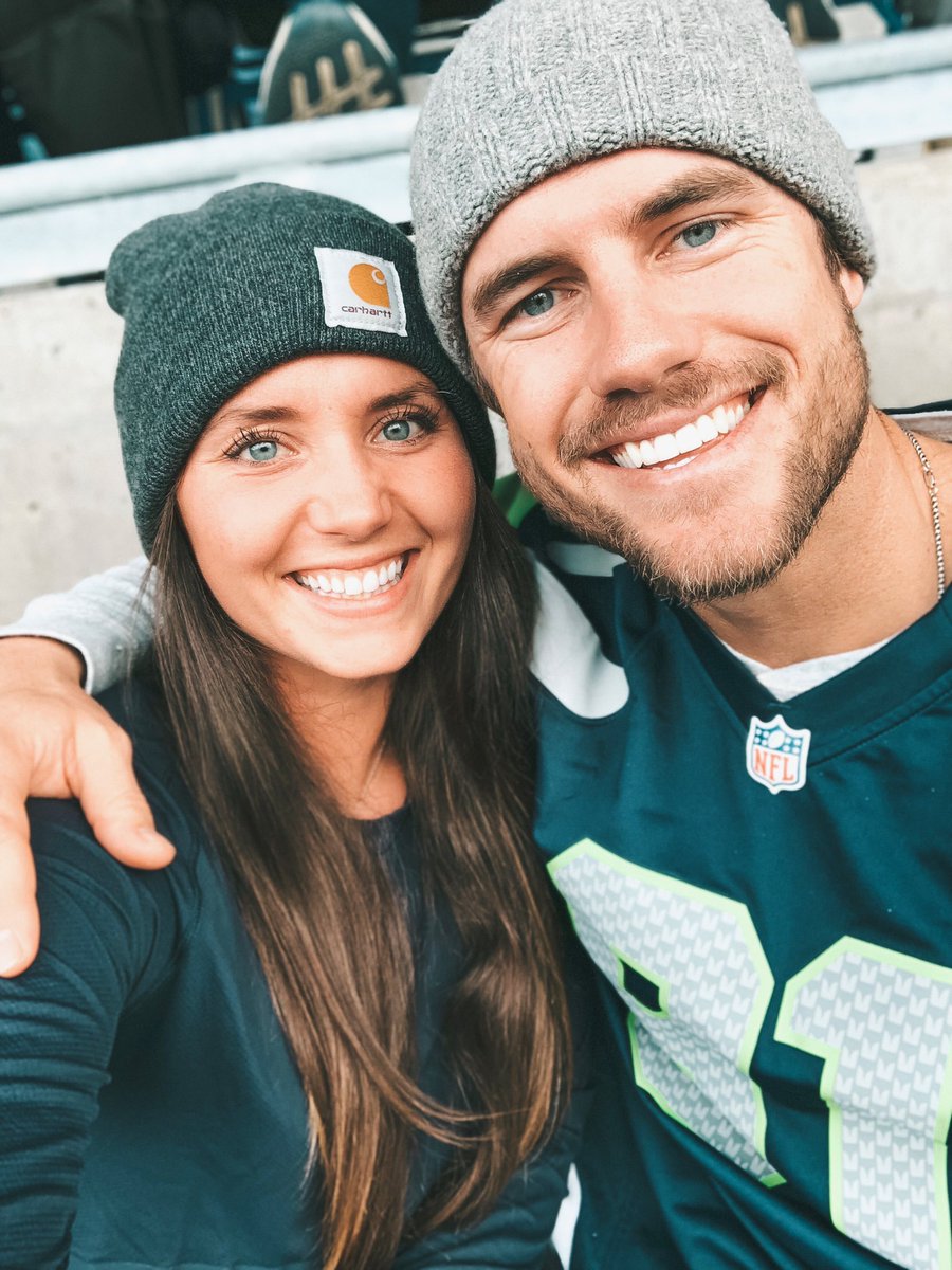 Patrick Wisdom on X: Seahawks game with the 🔥 wife