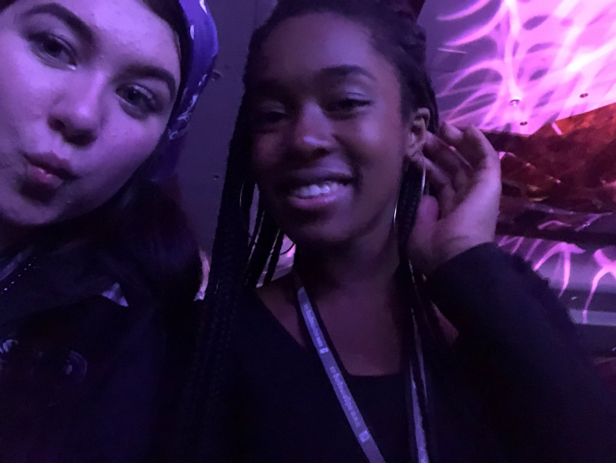 SFXOSLC's tweet image. OSLC conference!!!💜💜 #OSLC40 #OSLC #OSLC2018 #JV